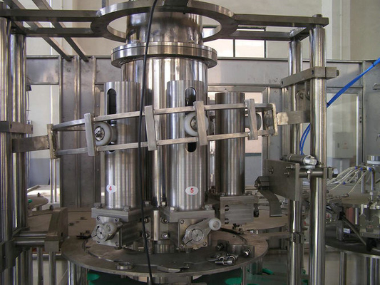 Automatic Juice Pulp Balanced Pressure Filling Machinery with Mitsubishi / Siemens PLC Controller